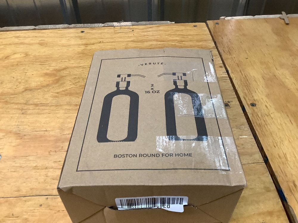 Set of 2 Glass Soap Dispenser with Stainless Steel Pump - Image 3 - Lot 3934