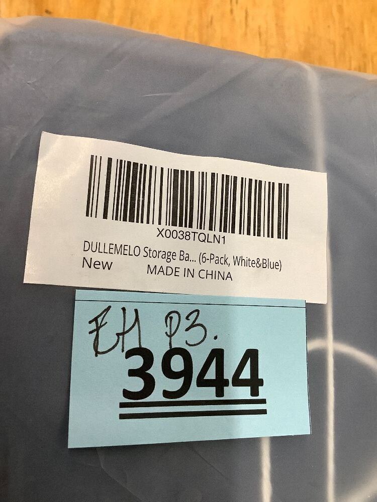 DULLEMELO Set of 6 Small Baskets for Organizing - Image 1 - Lot 3944