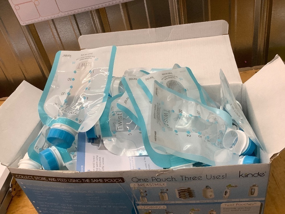 Twist Pouch Direct-Pump Direct-Feed Twist Cap Breast Milk Storage Bags for Pumping, Freezing, Heating and Feeding, Pre-Sterilized, 6 Ounce, pack of 80 - Image 3 - Lot 3964