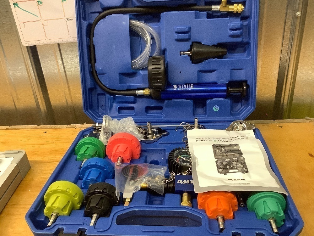 Pressure Tester Kit - Image 1 - Lot 3976