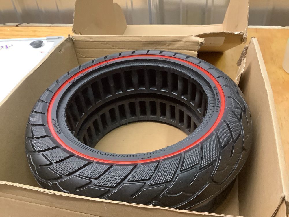 60/70-6.5 Scooter Tire, 10x2.50 Solid Scooter Tire 10 inch Electric Rubber Tubeless Scooter Wheels for Ninebot G30 Max/G30D 10x2.5 Front or Rear Replacement Solid Tires 2pc Red - Image 2 - Lot 3989