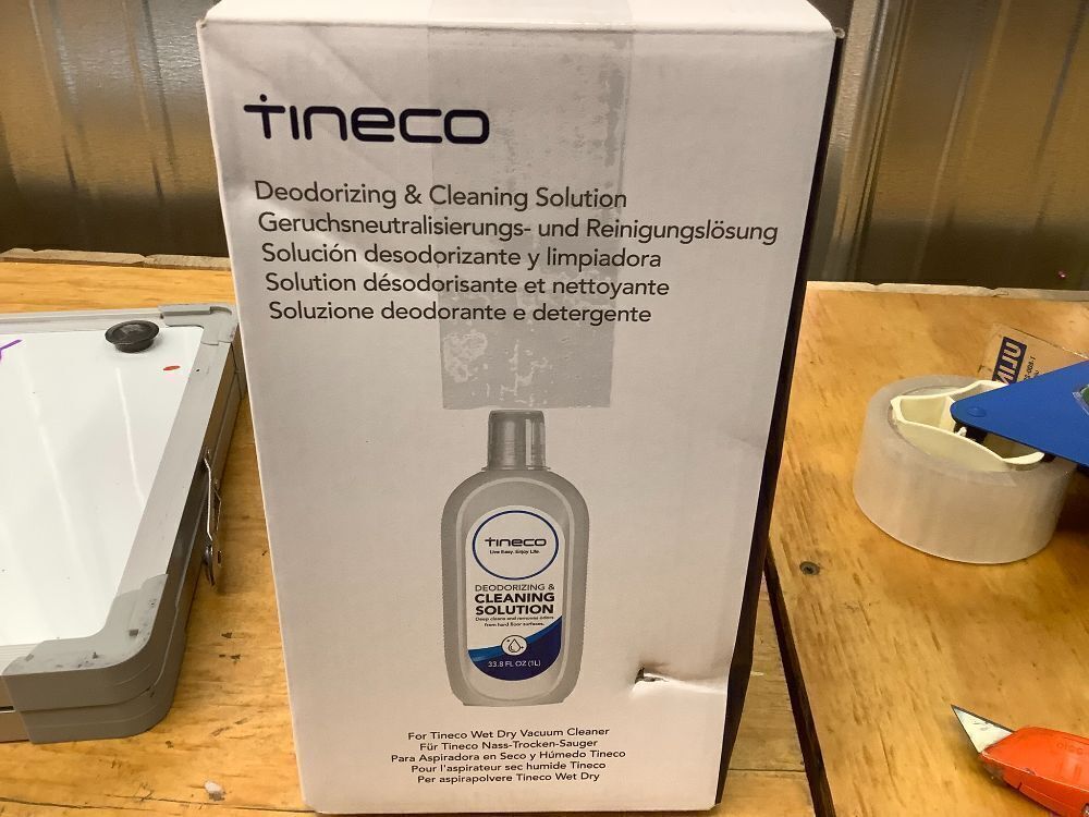 Tineco Floor Cleaning Solution 1L for iFLOOR Series (EXCEPT iFLOOR 5 Steam), FLOOR ONE S3 / S5 / S6 / S7 Series (EXCEPT S5 Steam / S7 Steam) Wet Dry Vacuum (33.8 OZ) - Image 4 - Lot 3995