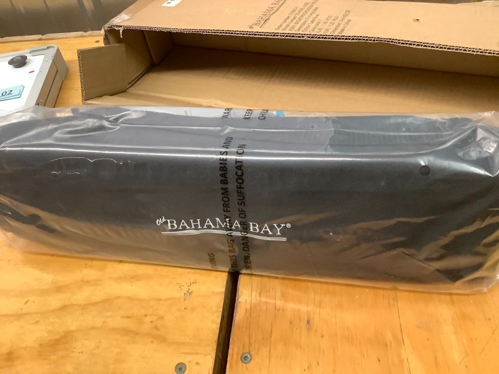 Ultralight Aluminum Mini Table, Foldable Small Beach Table with Retractable Legs, 66lbs/30kg Weight Capacity, Suitable for Picnic Camping Outdoor Hiking(Blue) - Image 3 - Lot 4102