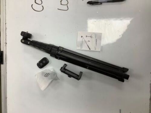 SENSYNE 62" Phone Tripod & Selfie Stick - Lot 4449