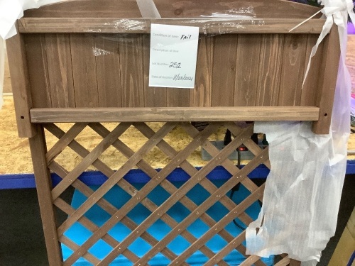 Wood Planter Box & Lattice Trellis w/ Drainage - 60in - Lot 251