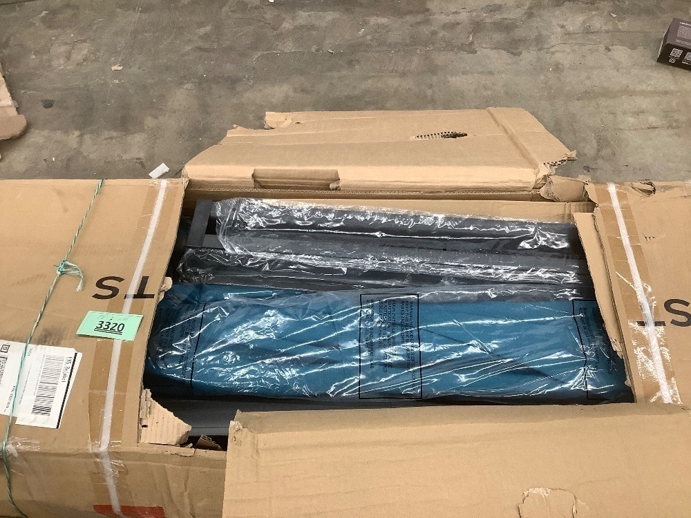 2 Tier square LED cantilever offset umbrella - Image 2 - Lot 3320