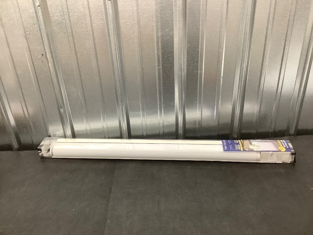 motorized blinds grey 31x72 - Image 3 - Lot 3338