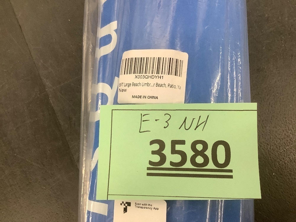 8ft large beach umbrella - Image 2 - Lot 3580