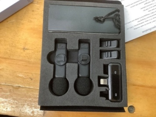 Wireless Lavalier Microphone for iPhone iPad,MacBook,Mini Mic with Noise Reduction - Lot 3624
