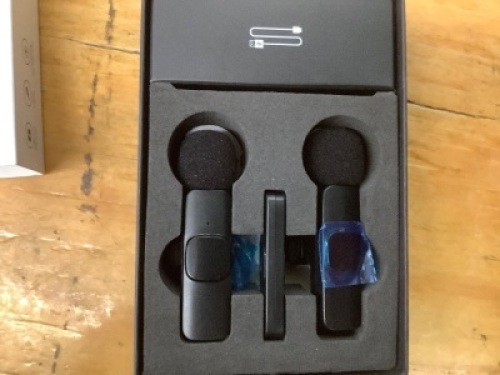 Wireless Lavalier Microphone for iPhone iPad,MacBook,Mini Mic with Noise Reduction - Lot 3626