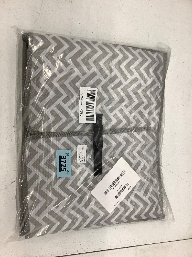 Kenley Kids Travel Tray, Toddler Car Seat Lap Tray - Image 3 - Lot 3725