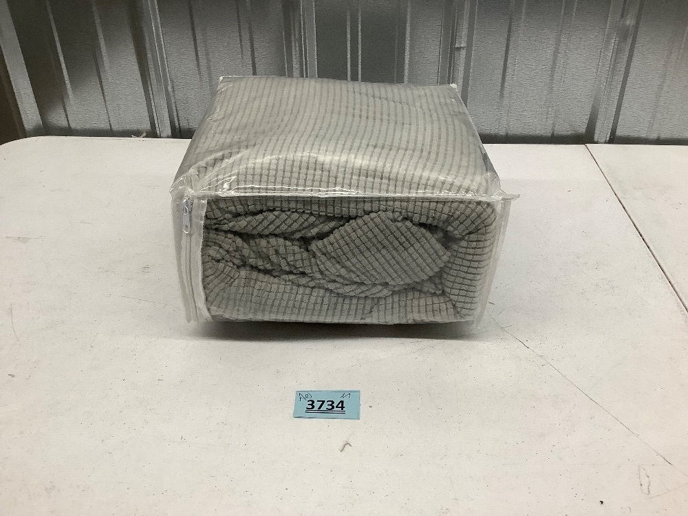 Easy-Going 100% Waterproof Couch Cover, Dual Waterproof Sofa Cover - Image 4 - Lot 3734