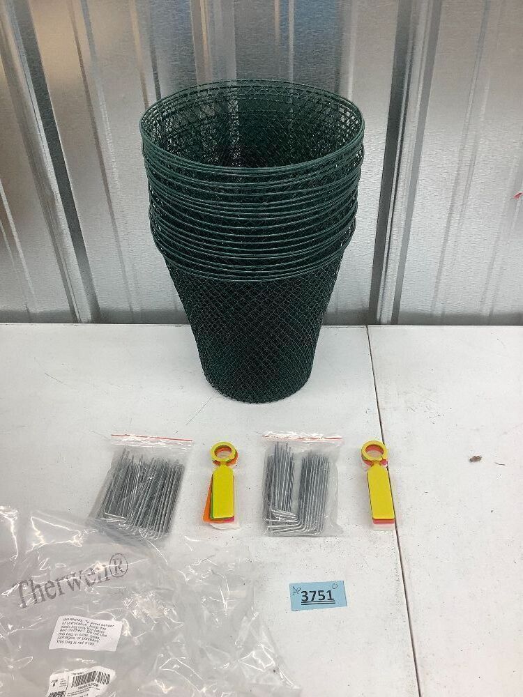 Sturdy Plant Protective Cage Iron Mesh Cover, 12-pack - Image 1 - Lot 3751