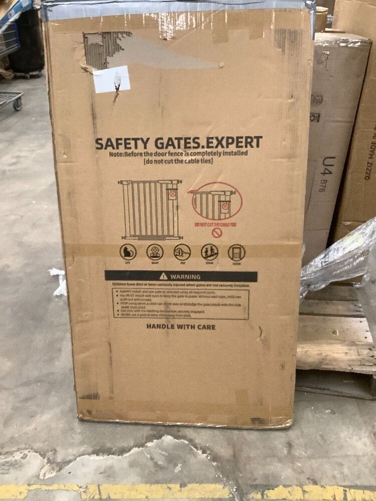 Baby Safety Gate - Image 2 - Lot 3853