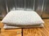 Set of 2 Pillows - Thumbnail 1