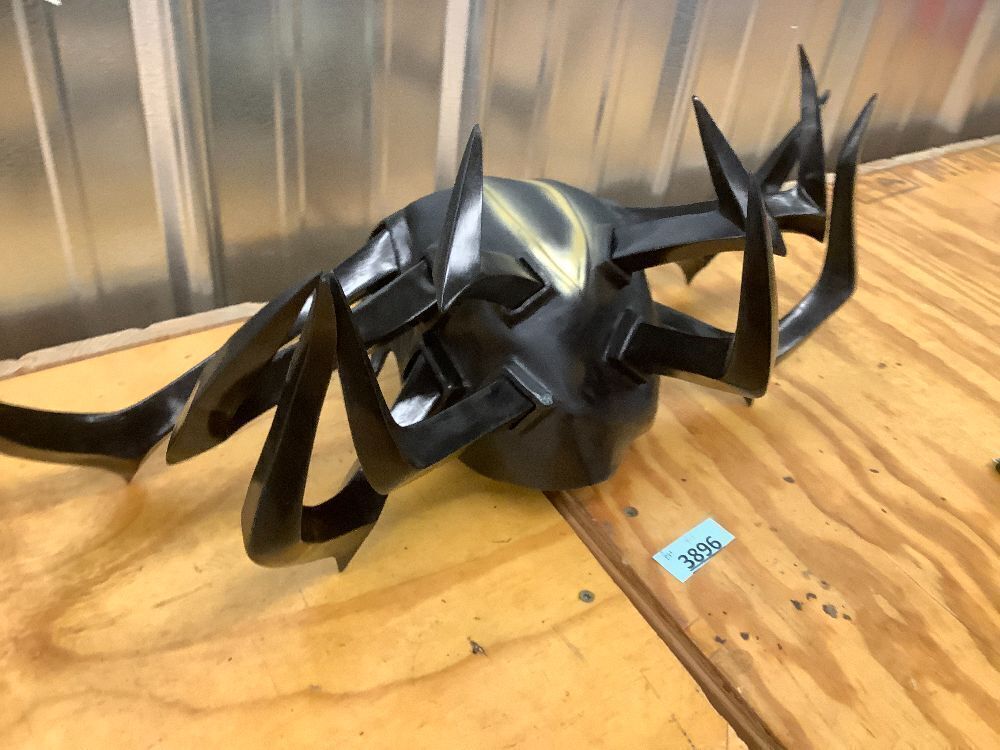 CrazyCatCos Thor Hela Mask PVC Cosplay Helmet - Image 4 - Lot 3896