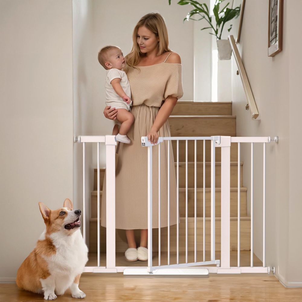 Memeasy Baby Safety Gate - Image 1 - Lot 3899