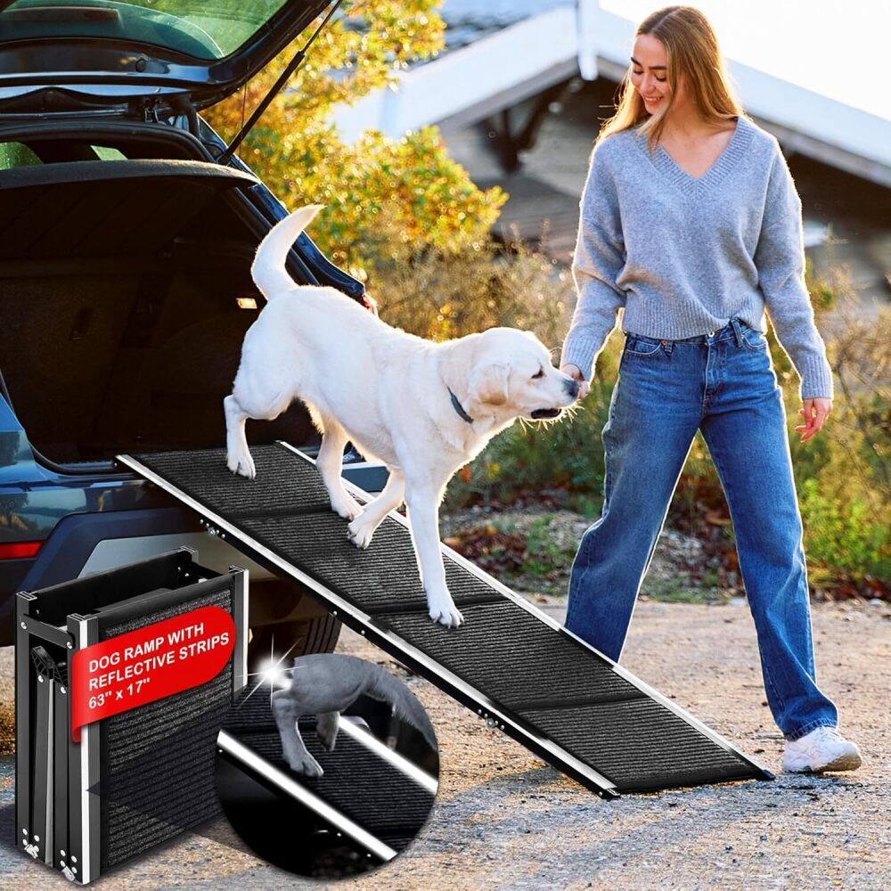Dog Ramp for Car SUV & Truck - Image 1 - Lot 4007