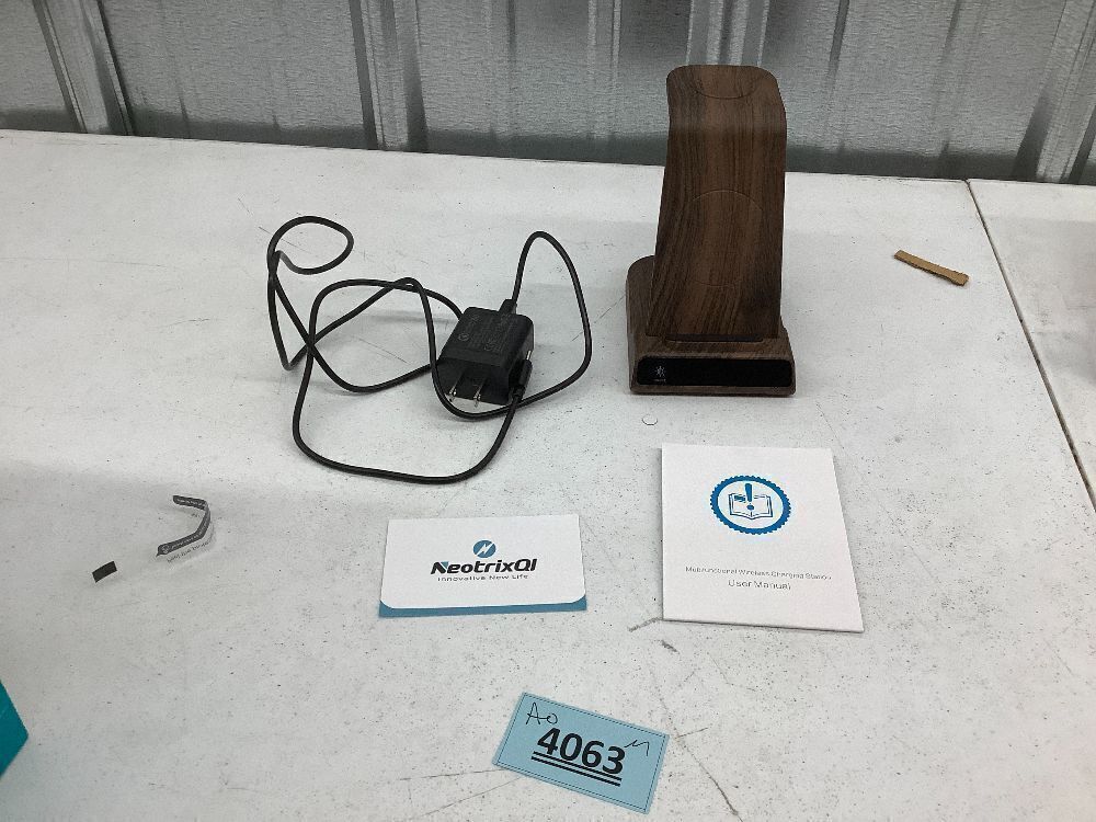 Wireless Charger for Samsung Charging Station - Image 2 - Lot 4063