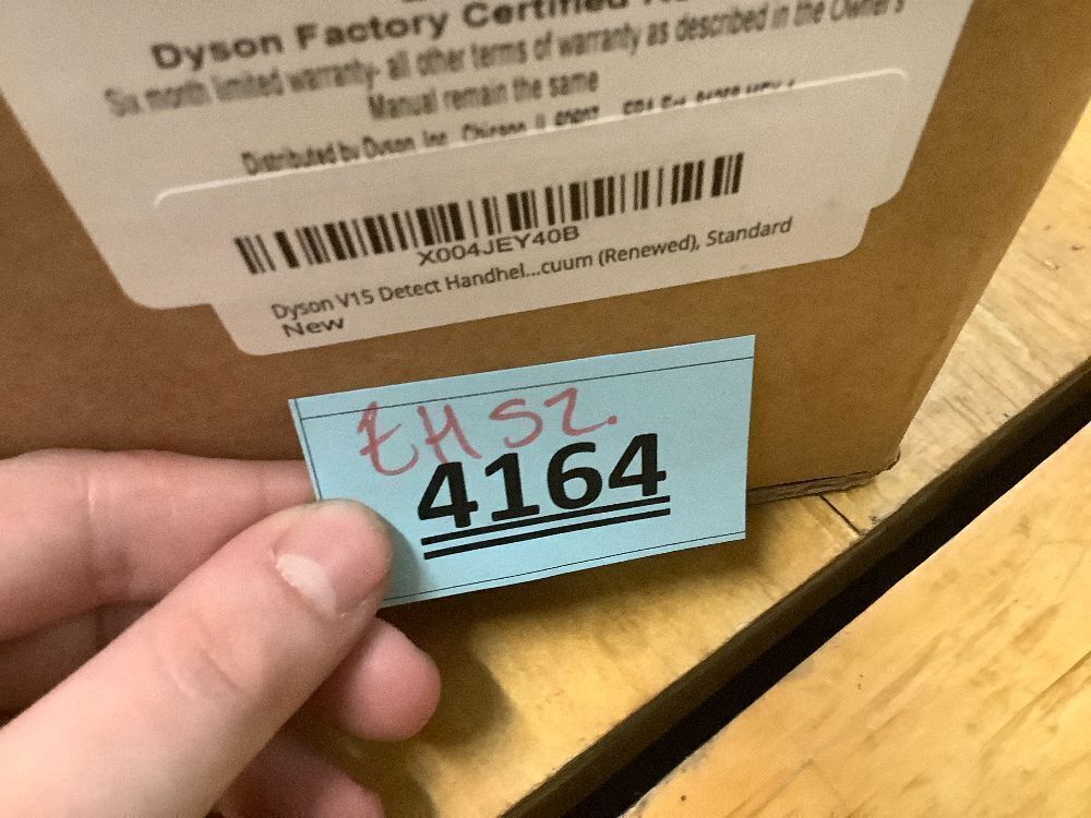 Dyson V15 Detect Total Clean Extra (Renewed Premium) - Image 2 - Lot 4164