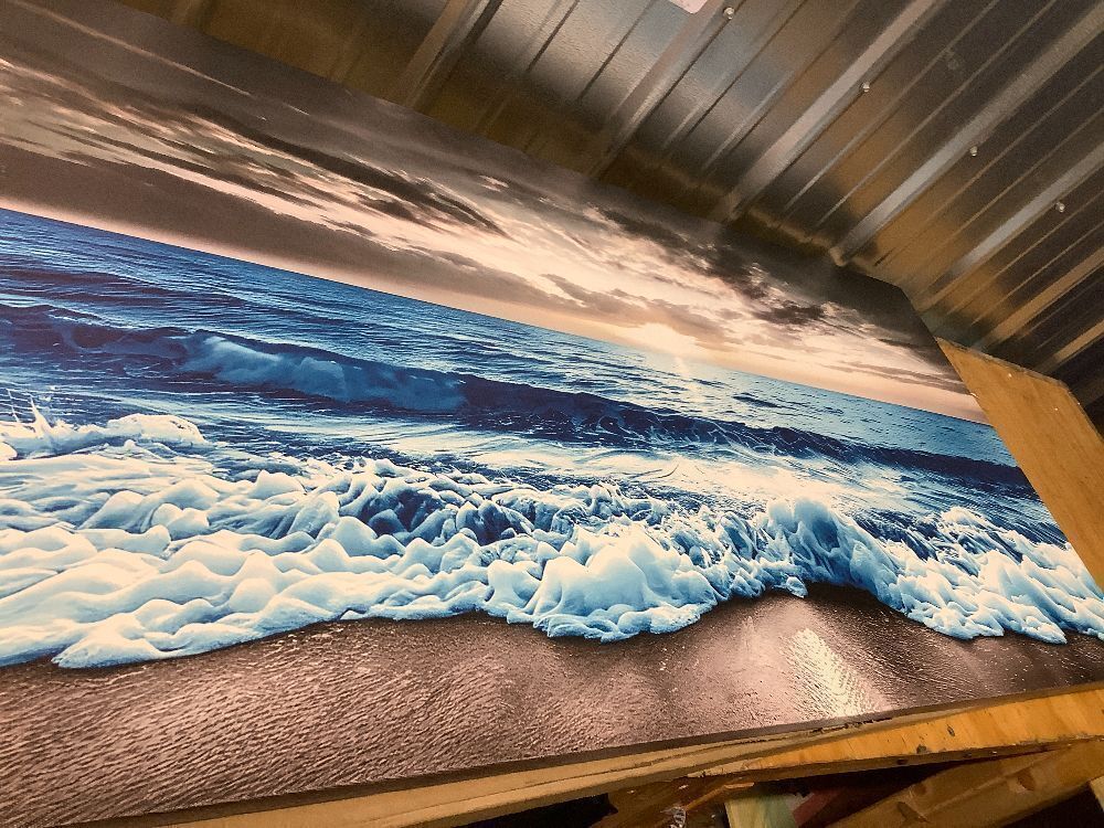 Large Wall Decor 60x30 - Image 3 - Lot 4169