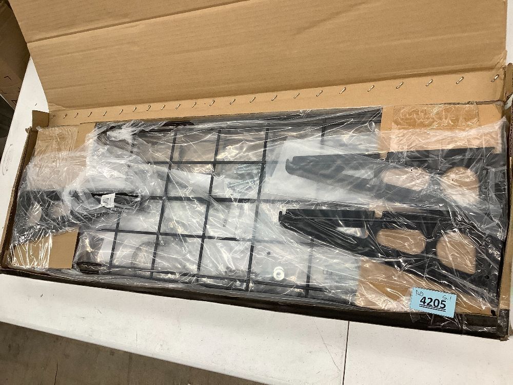 Wall Shelf 1-Pack with Hook Set - Image 2 - Lot 4205