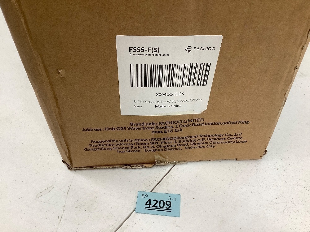 Gravity-Fed Water Filter System, 2.25G Glass Countertop System with 2 Ceramics Fluoride and Arsenic Reduction Elements - Image 4 - Lot 4209