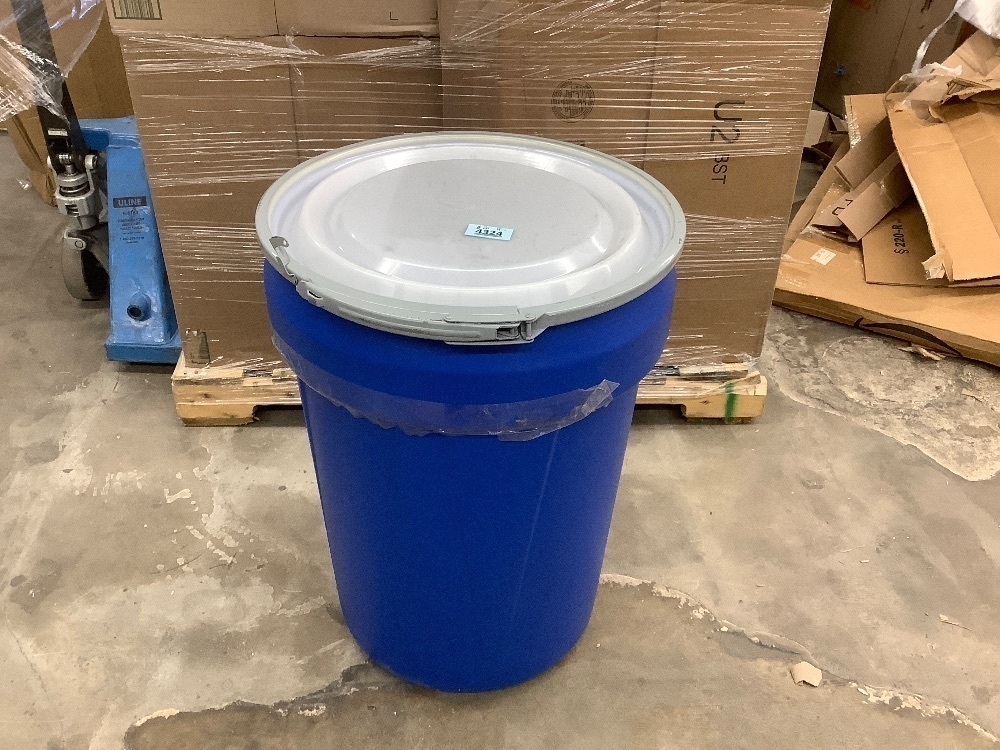 Plastic storage barrel - Image 1 - Lot 4324
