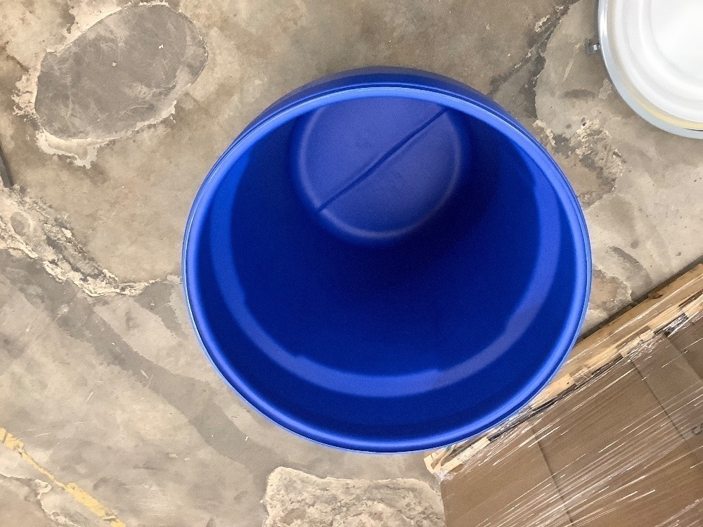 Plastic storage barrel - Image 3 - Lot 4324