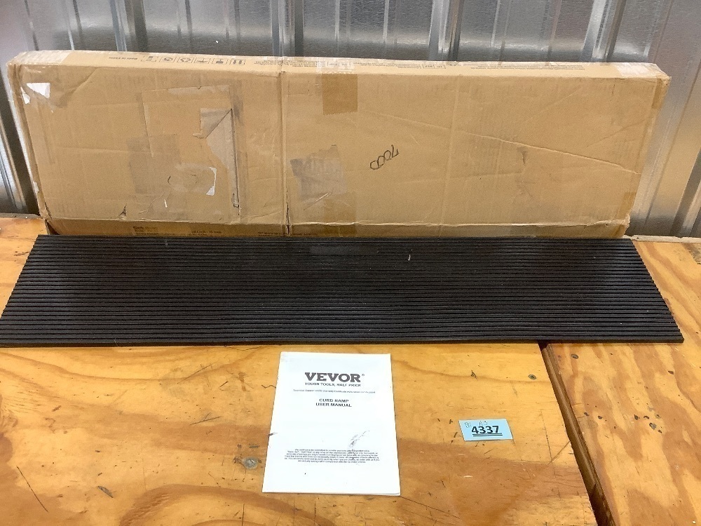 VEVOR curb ramps - Image 1 - Lot 4337