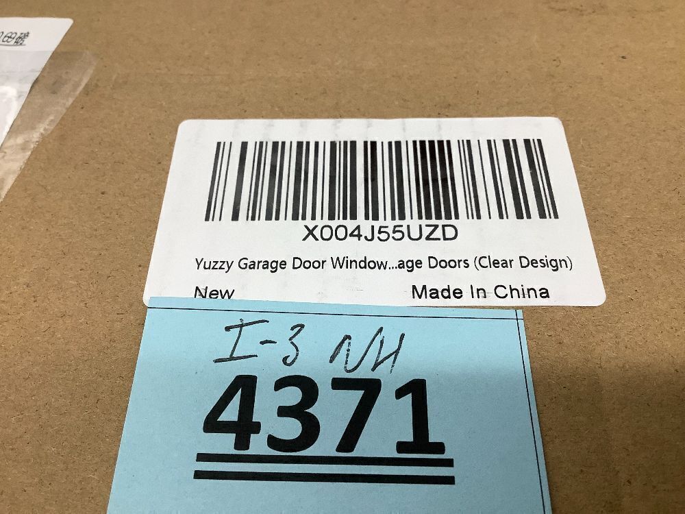Yuzzy Garage Door Windows Kit - Image 4 - Lot 4371