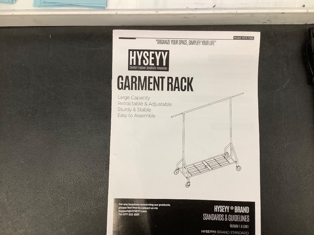 Heavy duty clothes rack - Image 2 - Lot 4551