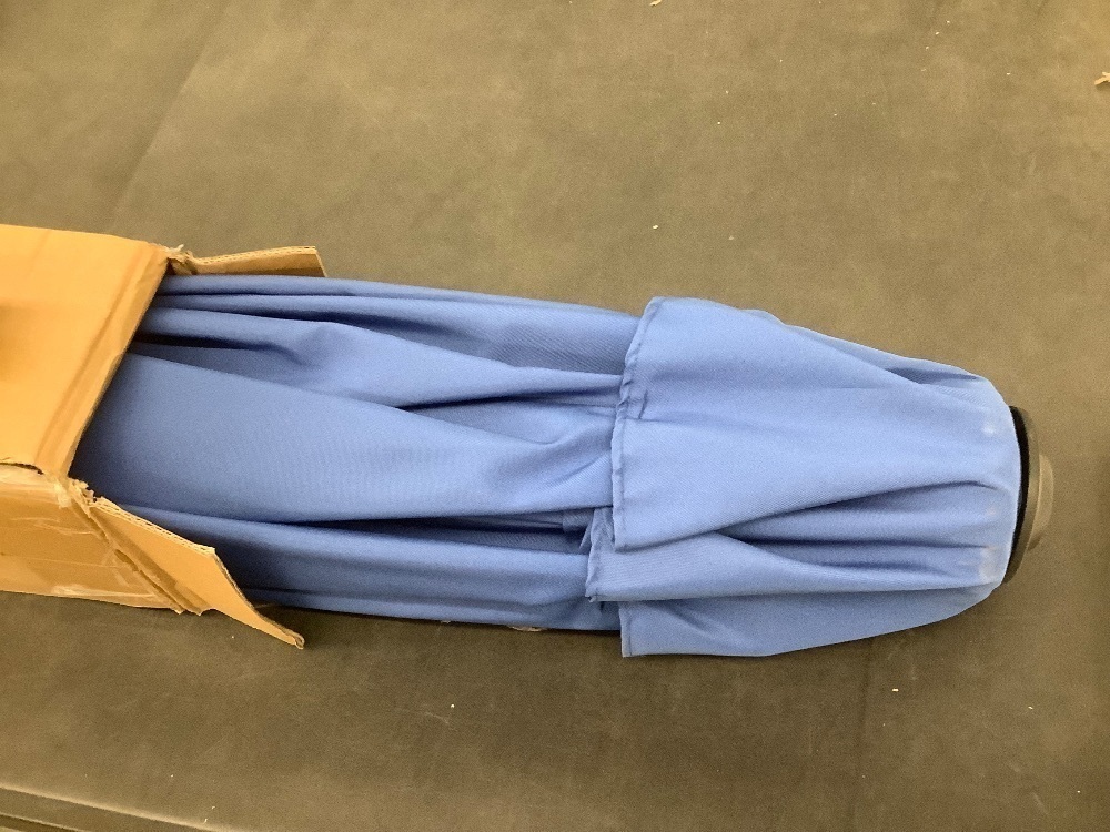 MASTERCANOPY patio umbrella 9ft -blue - Image 2 - Lot 4574