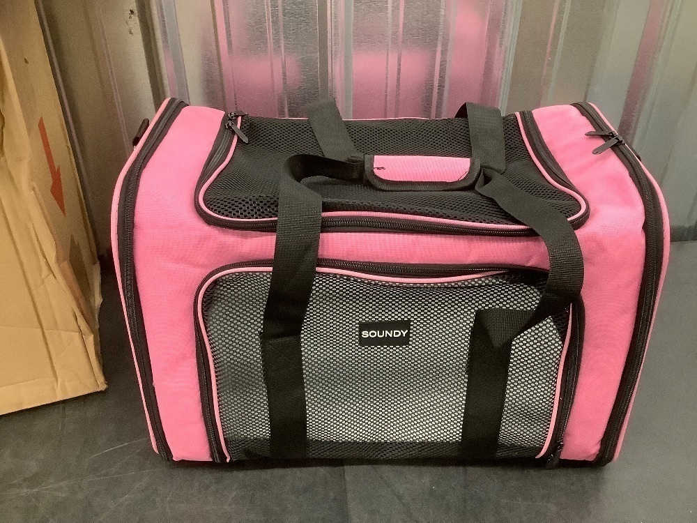 Large Cat Carrier - Image 2 - Lot 4592