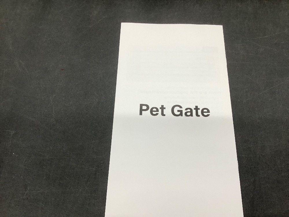 Malier indoor dog gate - Image 5 - Lot 4599