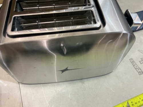 Oyster 2 slice Toaster- has small dent in back - Lot 41