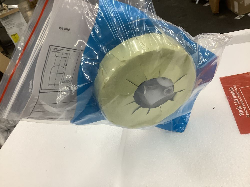 One-Piece 1.1/1.6 GPF Dual Flush Round Toilet in White Soft Close Seat - Image 4 - Lot 19JF