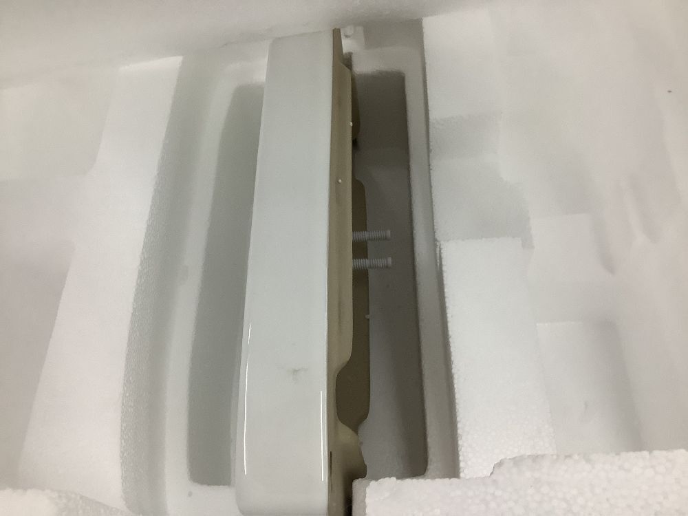 One-Piece 1.1/1.6 GPF Dual Flush Round Toilet in White Soft Close Seat - Image 5 - Lot 19JF