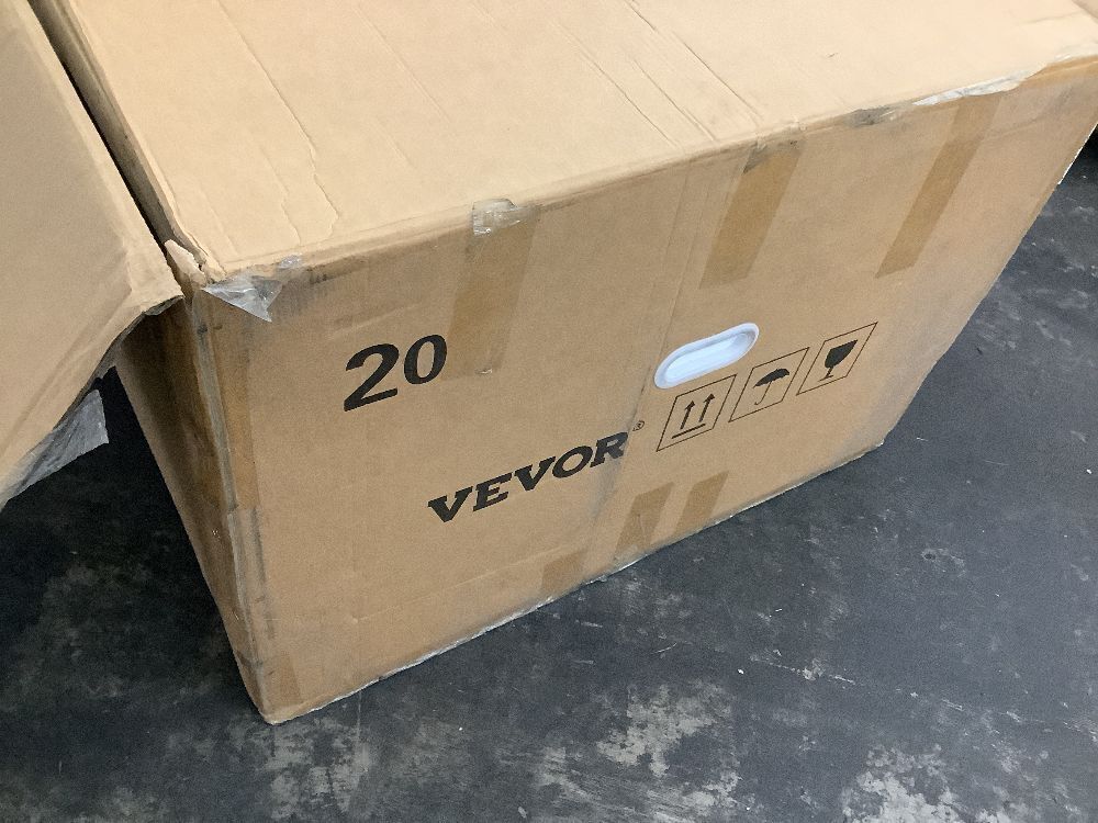 VEVOR 4FT Commercial Food Truck Exhaust Hood with 2 Detachable U-shaped Grid Oil Filter Mesh - Image 6 - Lot 36