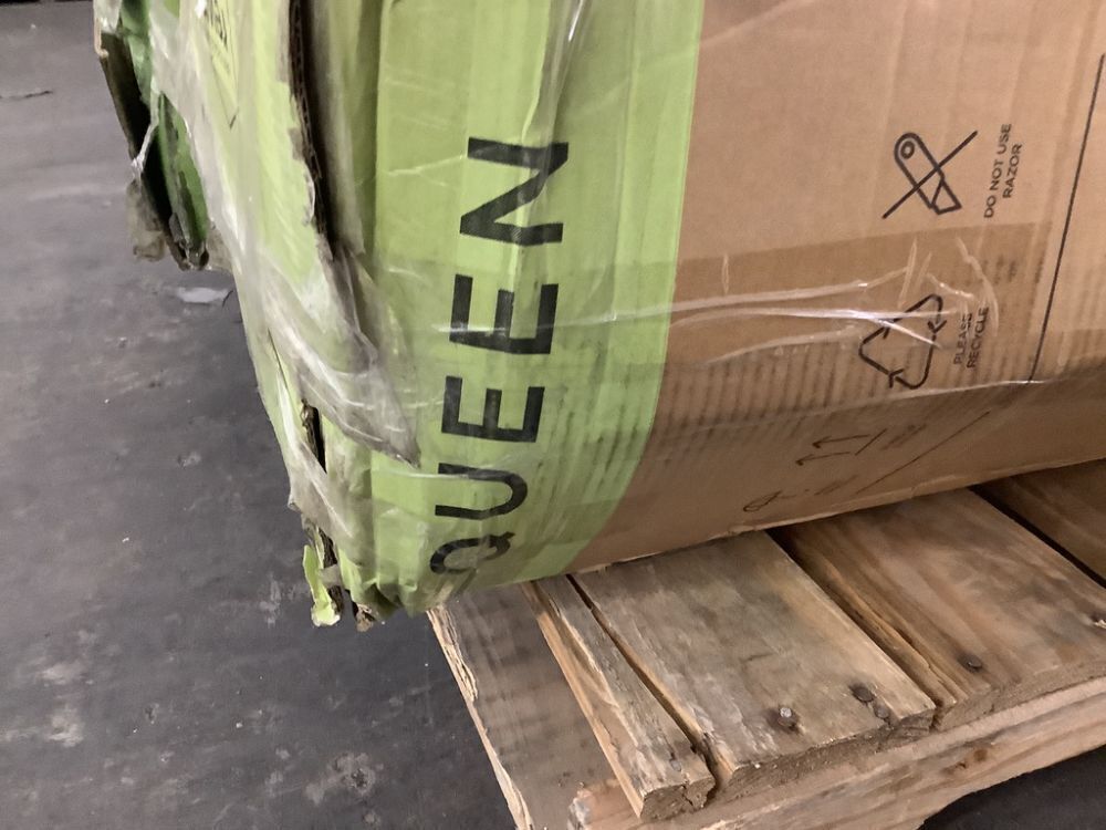 Queen 12in Medium-Firm Green Tea & Charcoal Gel Memory Foam Mattress - Image 3 - Lot 51