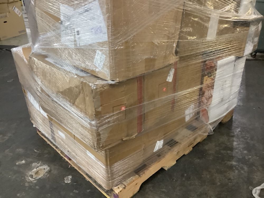 Pallet of Automotive Lighting - Uninspected - Image 10 - Lot 53