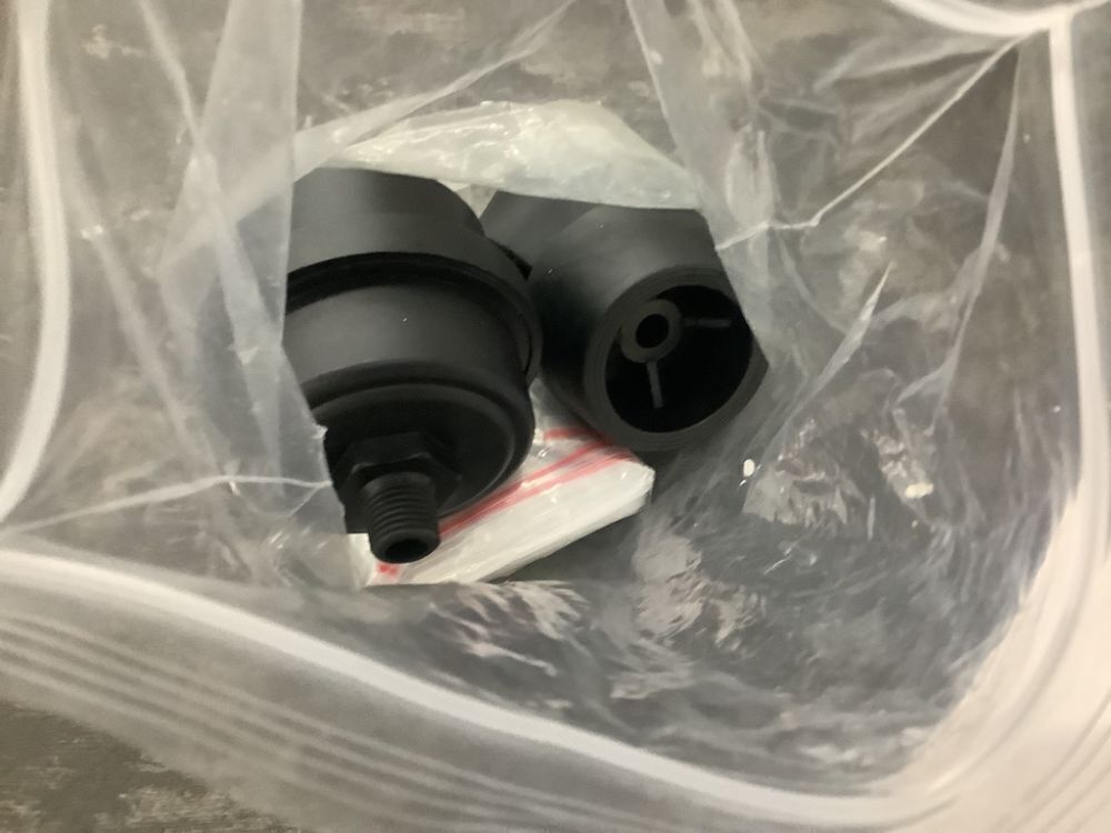 Oil-Free Air Compressor - Image 6 - Lot 89