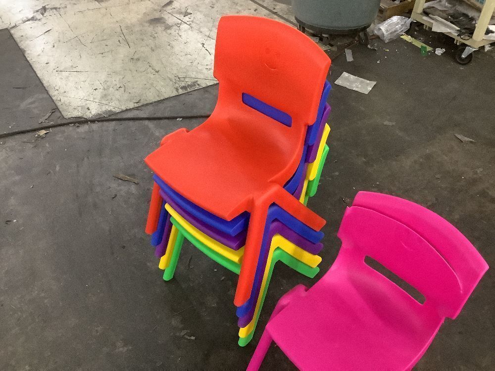 Kids Stackable Plastic Chairs, 6 pc - Pink Chair Damaged - Image 2 - Lot 101