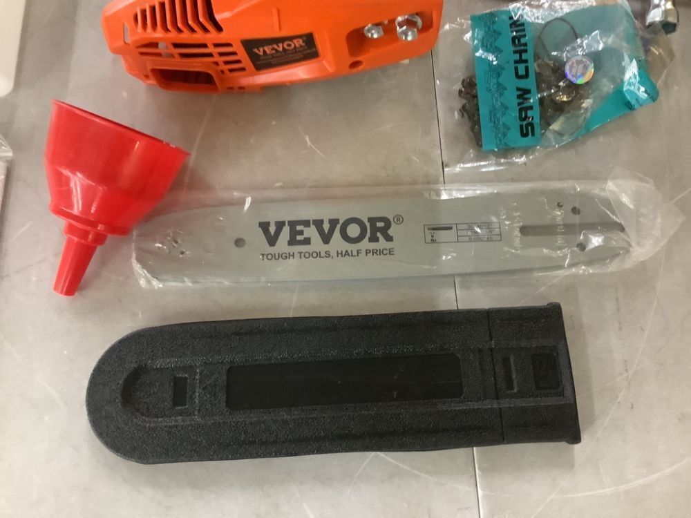 VEVOR 25.4CC 12" 1.2HP, Gasoline Powered Chain Saw - Image 3 - Lot 104