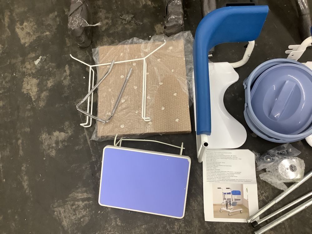Multifunctional Bath Chair Hydraulic Lift - Image 5 - Lot 115