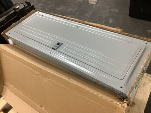 SIEMENS Generator Ready Load Center with a 200 Amp Main Breaker - Hinges Damaged - Lot 125SK
