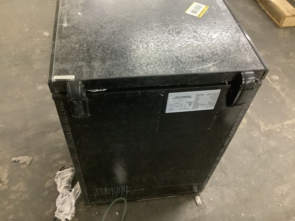 COWSAR 21.18 in., 3.5 cu. ft. Chest Freezer Manual Defrost in Black - Image 6 - Lot 127JF