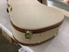 Glarry Flat Surface Classical Guitar Microgroove Hard Shell Case - Thumbnail 3