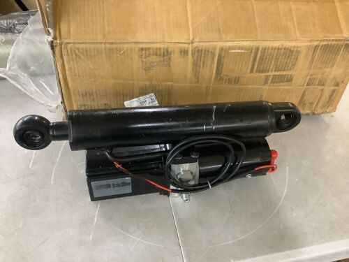 Hydraulic Cylinder - Lot 243