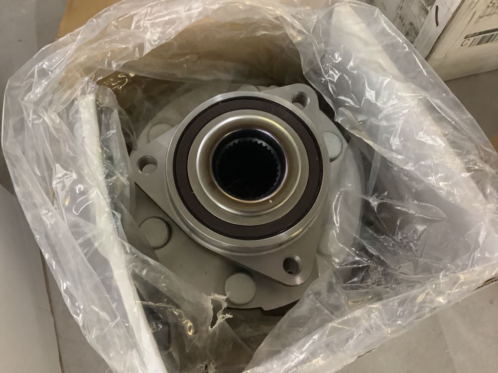 Lot of (2) Wheel Hub Bearing Assembly Front/Rear Fit for 08-17 Buick Enclave, 09-17 Chevy Traverse, 07-16 GMC Acadia, 07-10 Staurn Outlook, 6 Lugs w/ABS - Image 2 - Lot 249